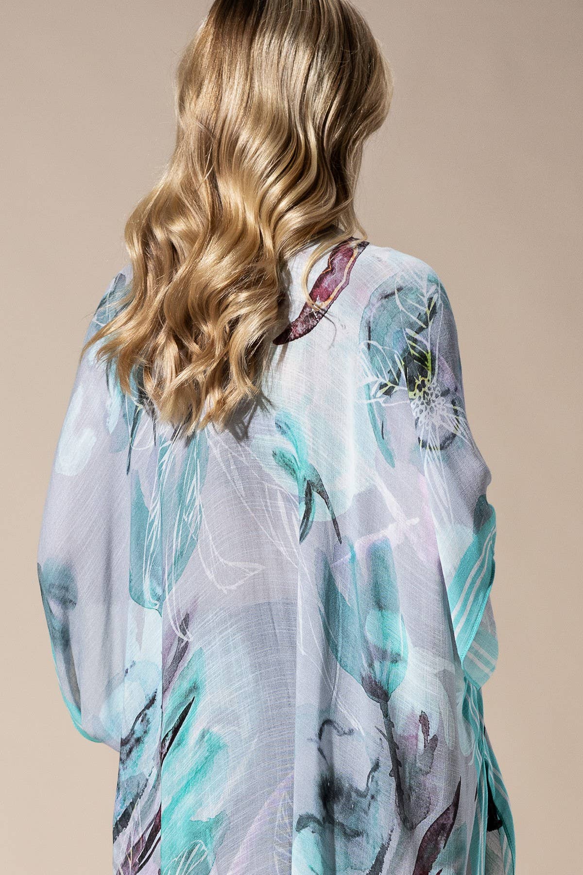 Aqua Multi Kimono: AQUA MULTI